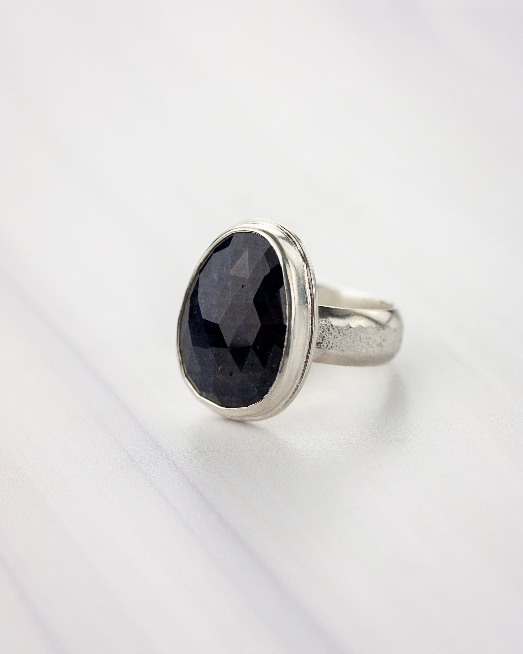 Fathoms | Deep Blue Sapphire Ring - US 7.5