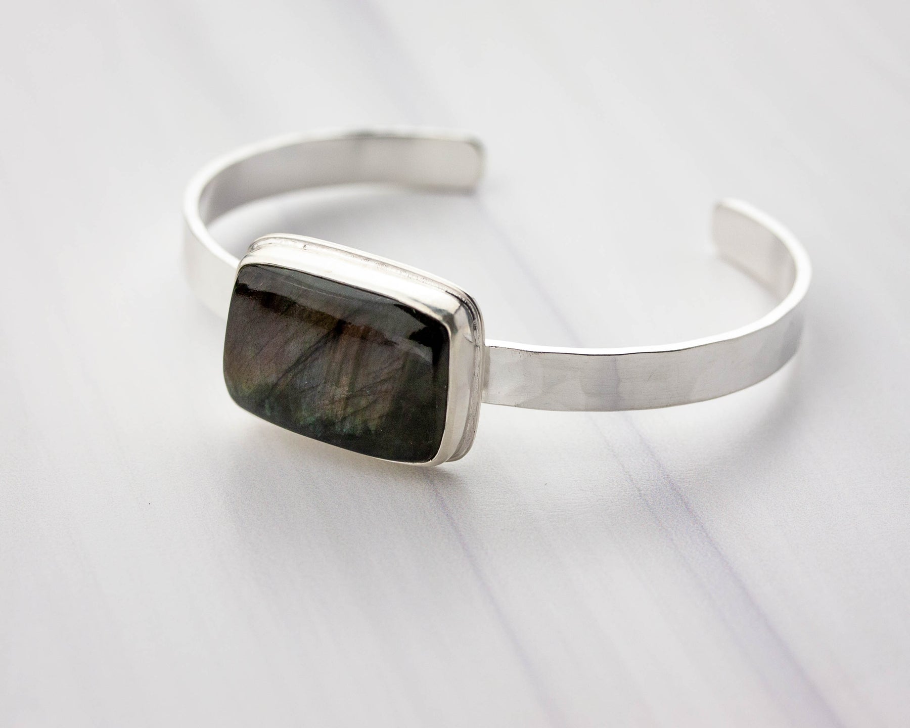 Aurora | Labradorite Hammered Silver cuff (rectangle)