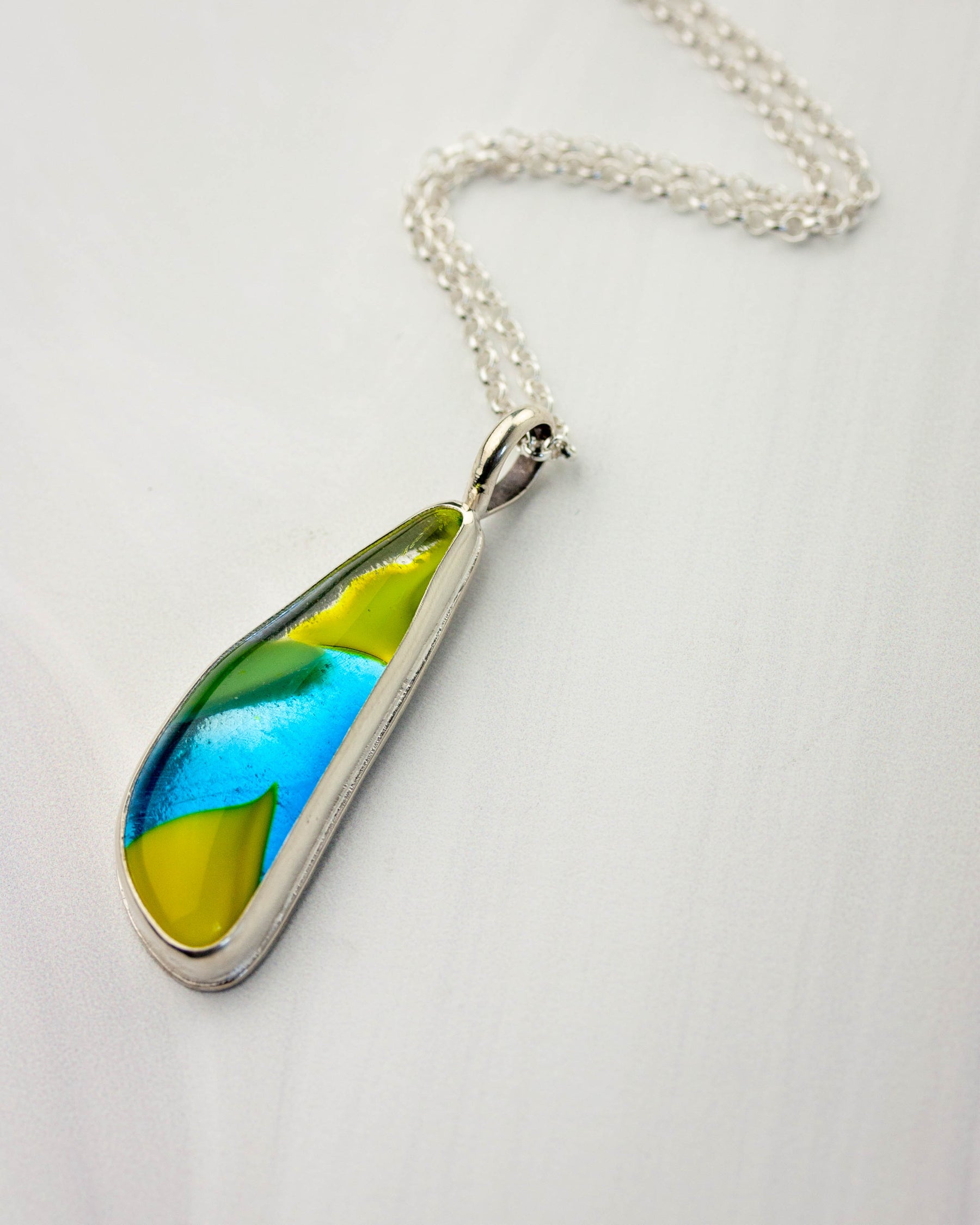 Caribbean | Yellow-blue glass pendant