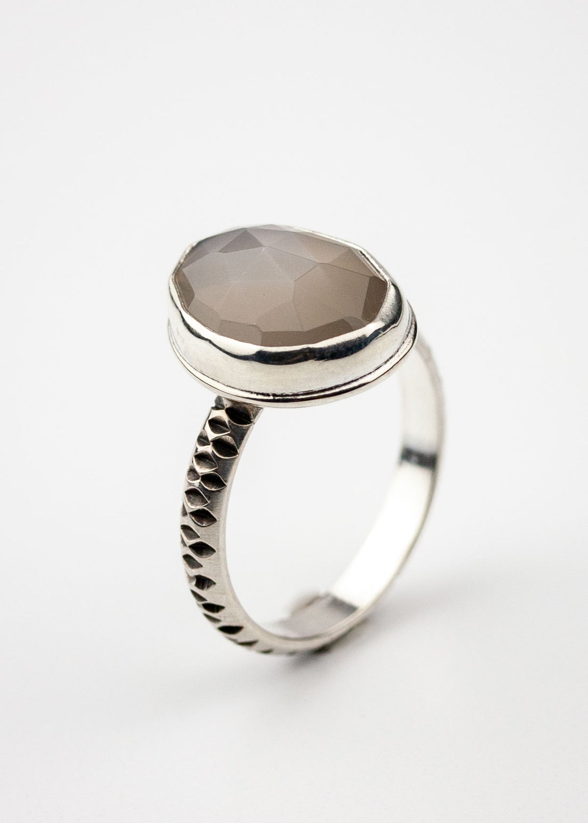 Eis | Gray Moonstone Ring - US 9.5