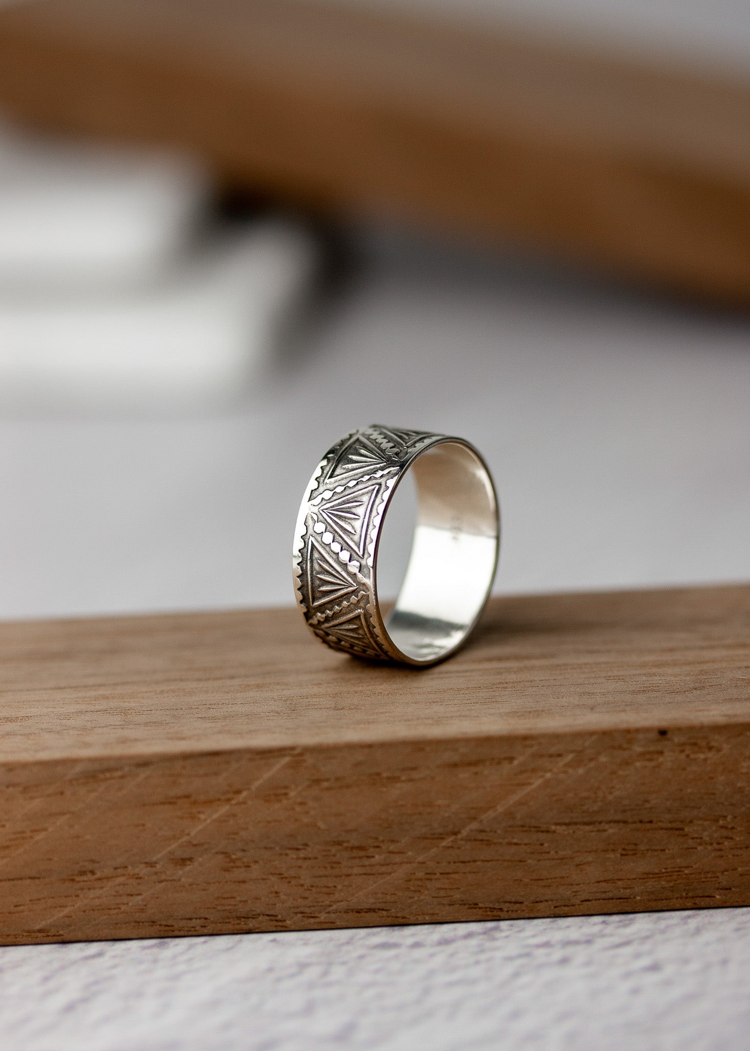 SLIT ring [silver 925] pry シュウト　23号　日本製 Saito - Rise Dragon - L Silver Ring ( 950 Silver ) – Magnificent