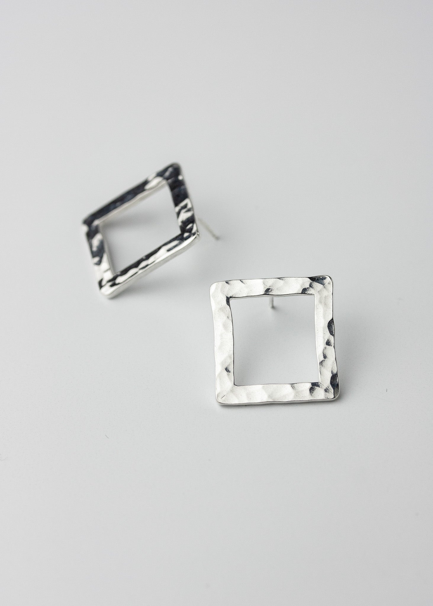 Conformist Studs
