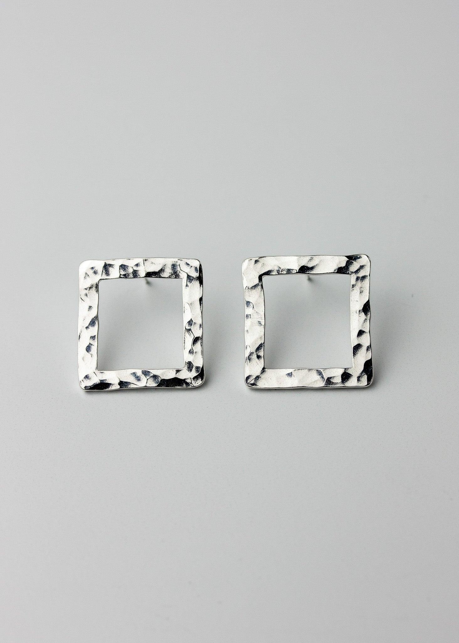 Conformist Studs