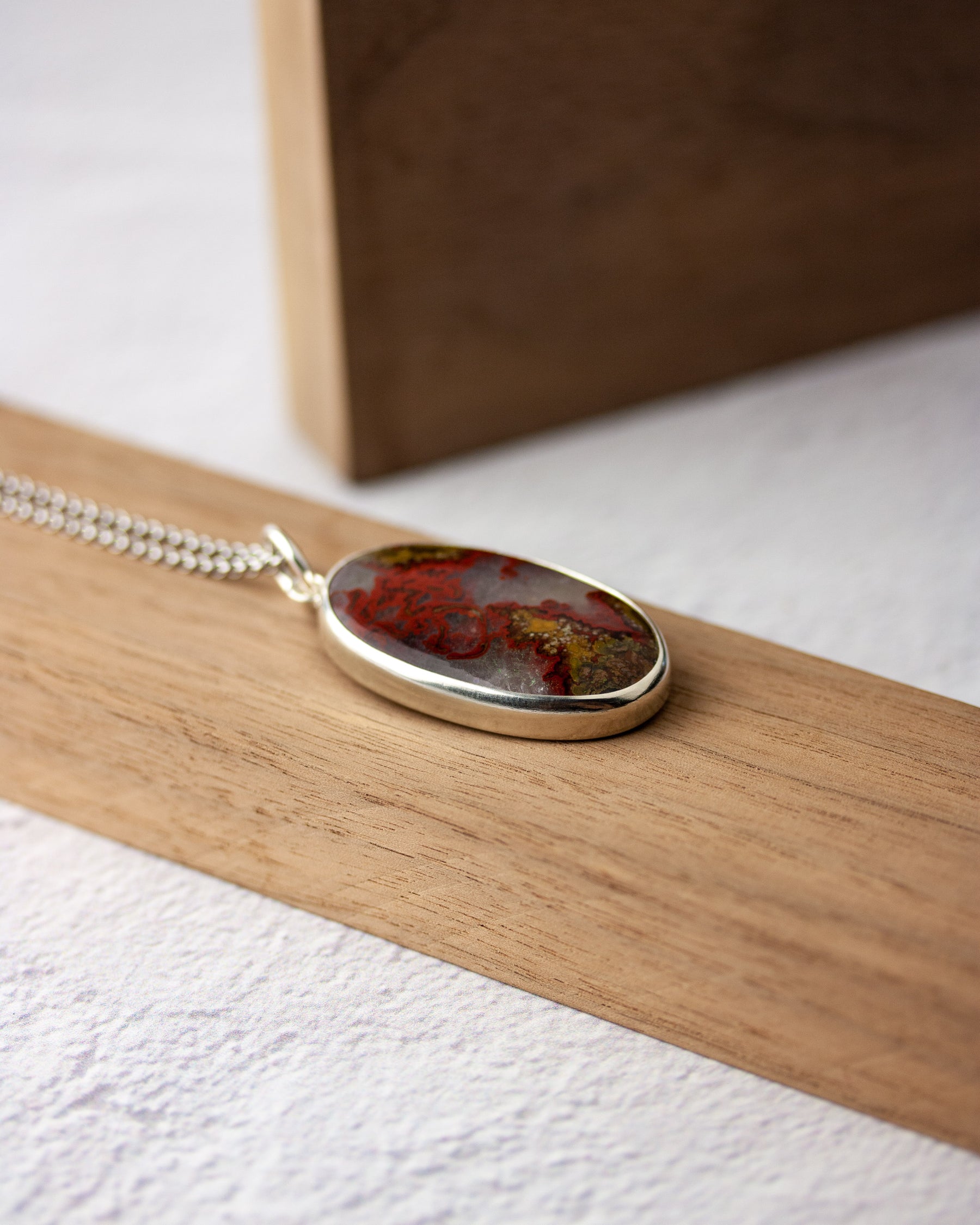 Marais Pendant
