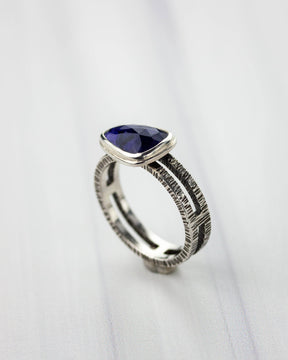 Iolite Double Band ring