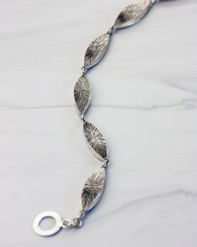 Luminosa Linked Bracelet