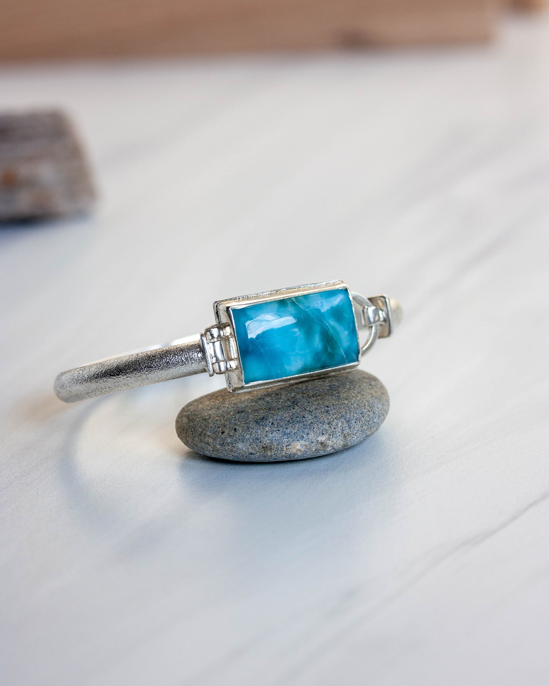 Seaside | Larimar tension cuff